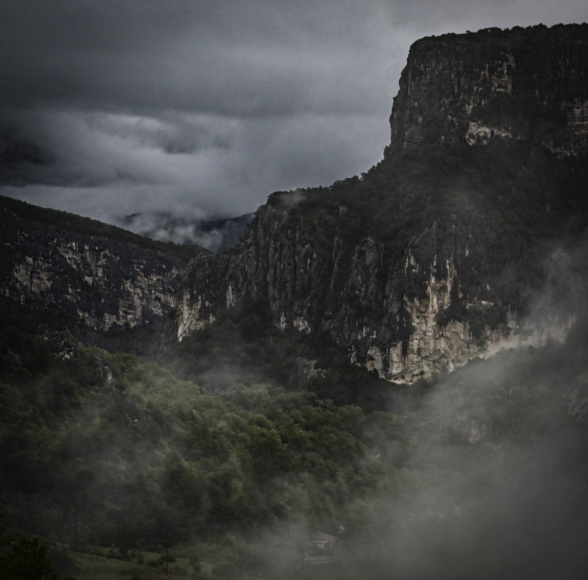 verdon orage belvedère corniche sublime
