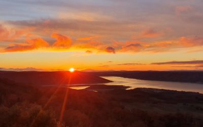 Coucher de soleil au lac de Sainte-Croix : 7 spots depuis Aiguines