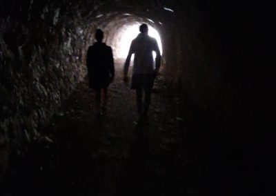 sentier martel - passage des tunnels dans les gorges du Verdon