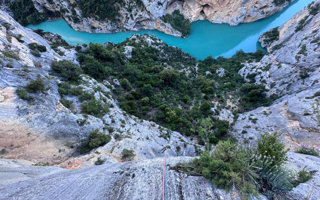 Guide d’escalade dans les Gorges du Verdon : Le Yosemite d’Europe