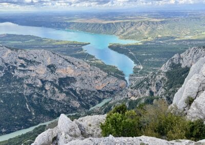 vu sur le lac sainte croix et le pont de galetas à partir du col de plein voir