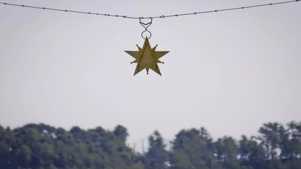 Moustiers star close-up Moustiers star close-up