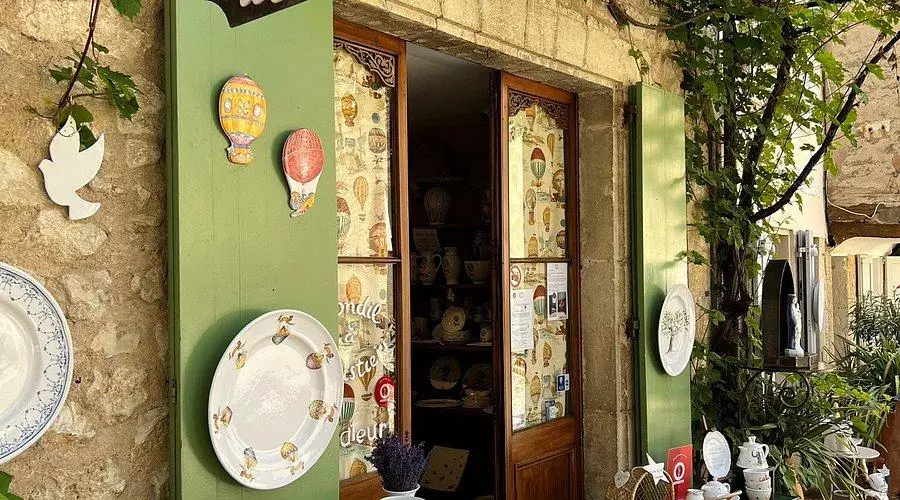 Moustiers pottery Moustiers pottery