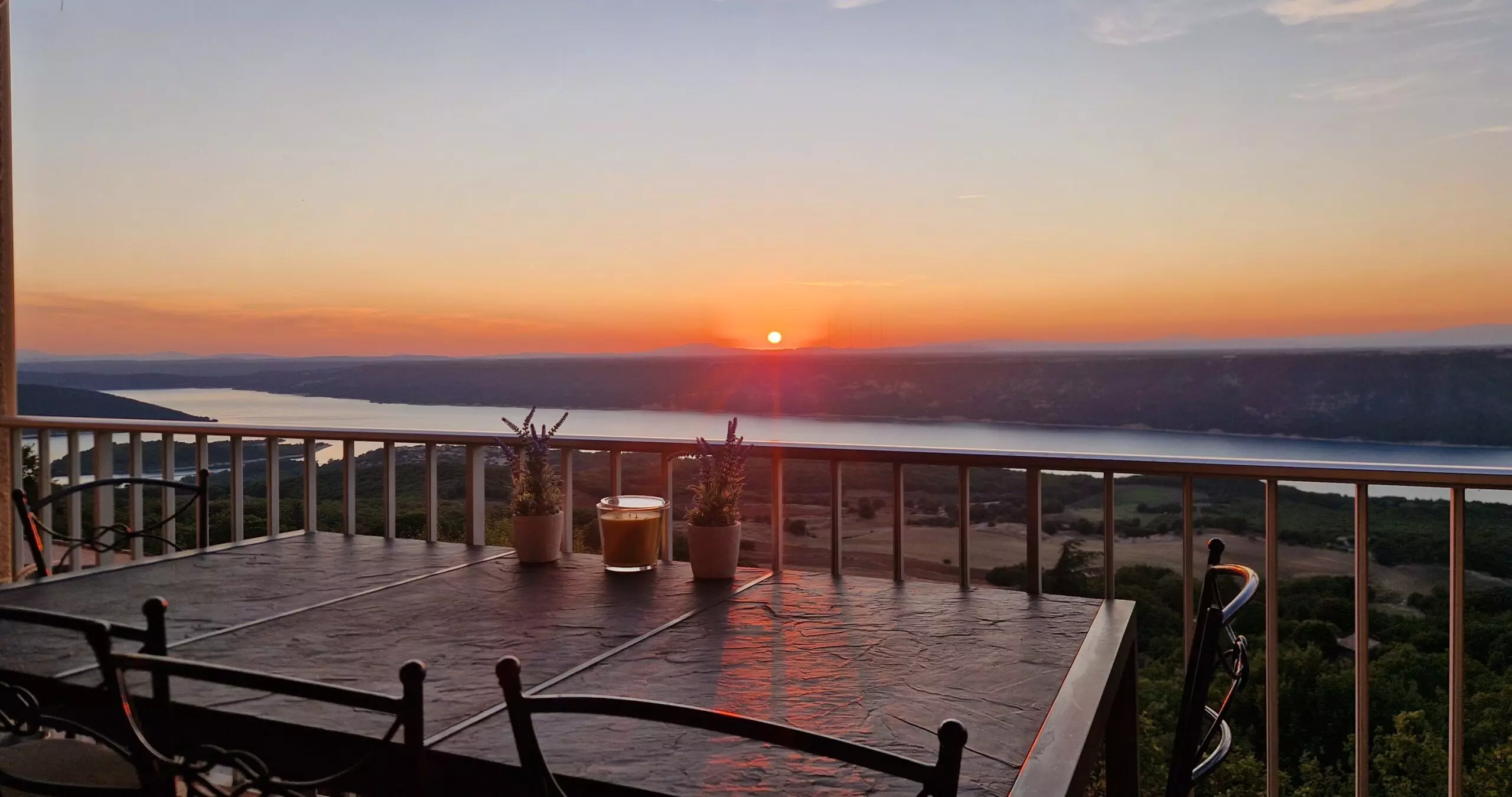 Villa OVerdon — Aiguines, vue lac Sainte-Croix