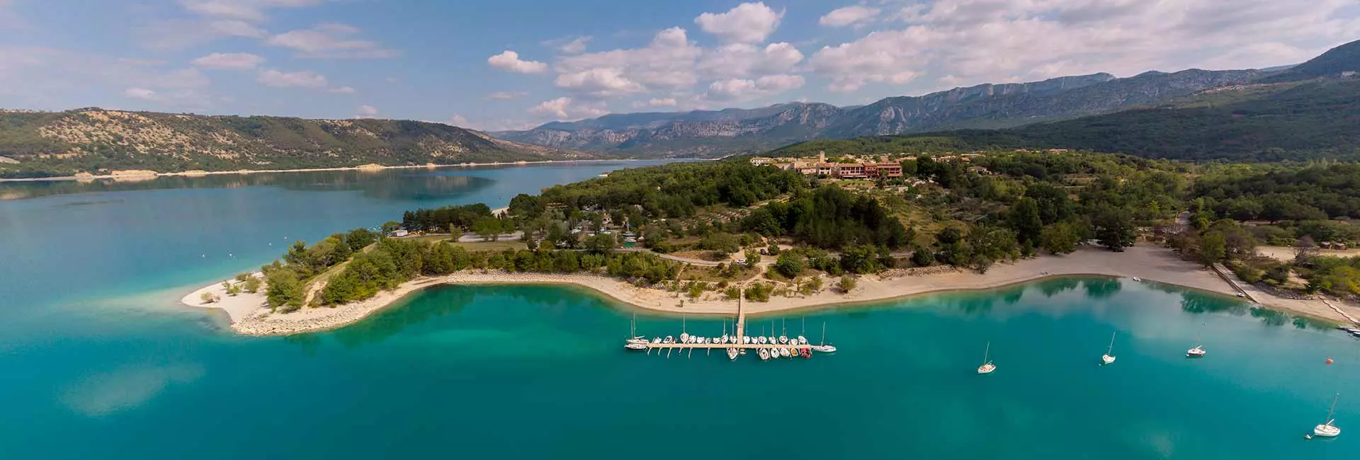 Base nautique des Salles-sur-Verdon sur le lac Sainte-Croix