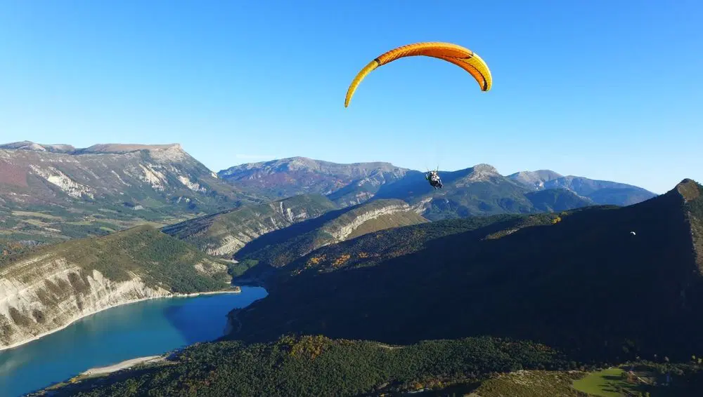 parapente dans les gorges du verdon et lac sainte croix