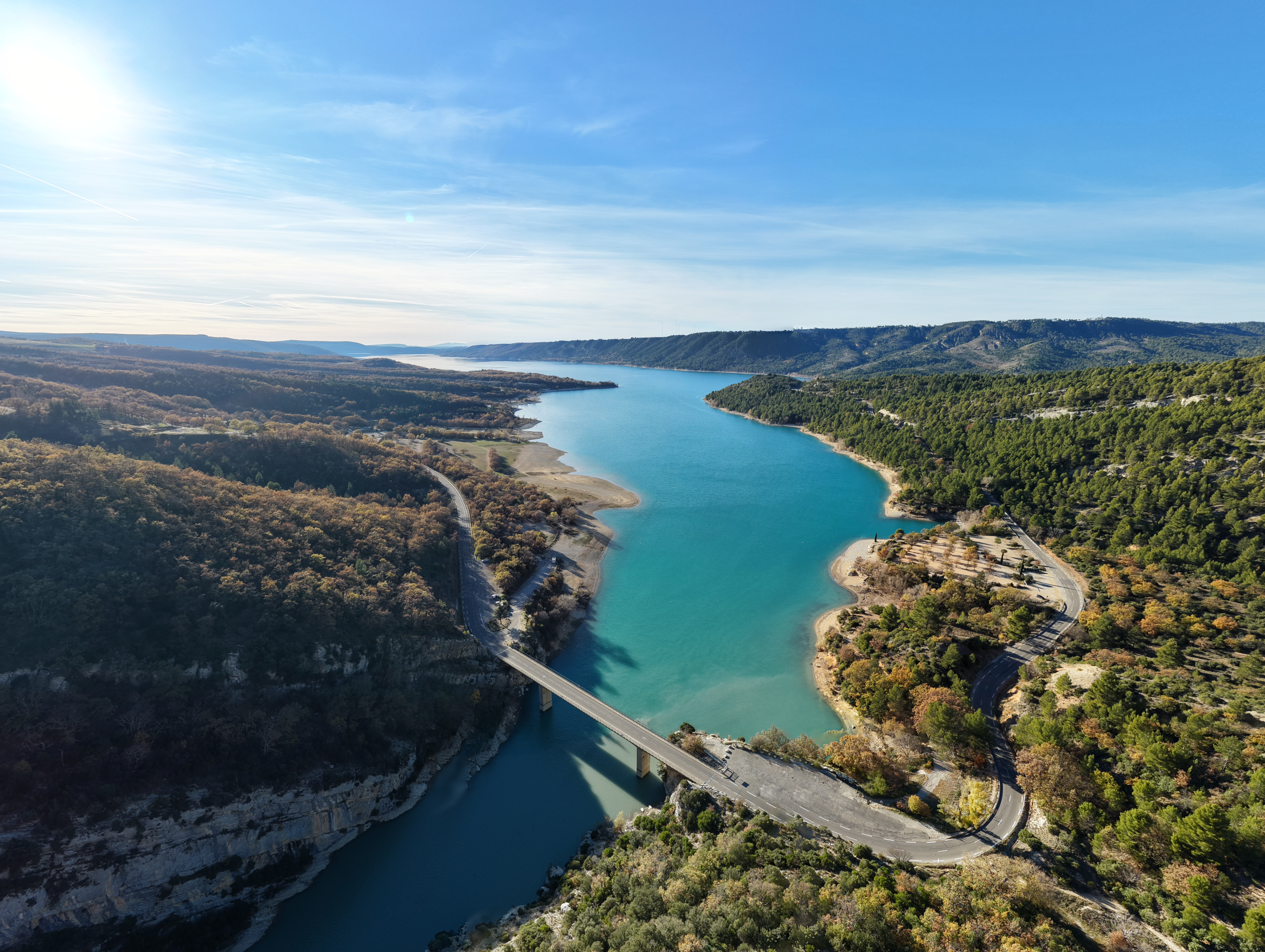 Pont de Galetas et lac Sainte-Croix — entrée des Gorges du Verdon vue panoramique