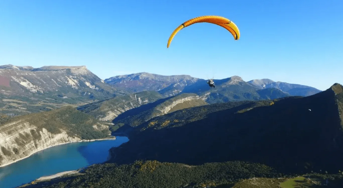 Parapente au-dessus du Verdon — Gorges du Verdon