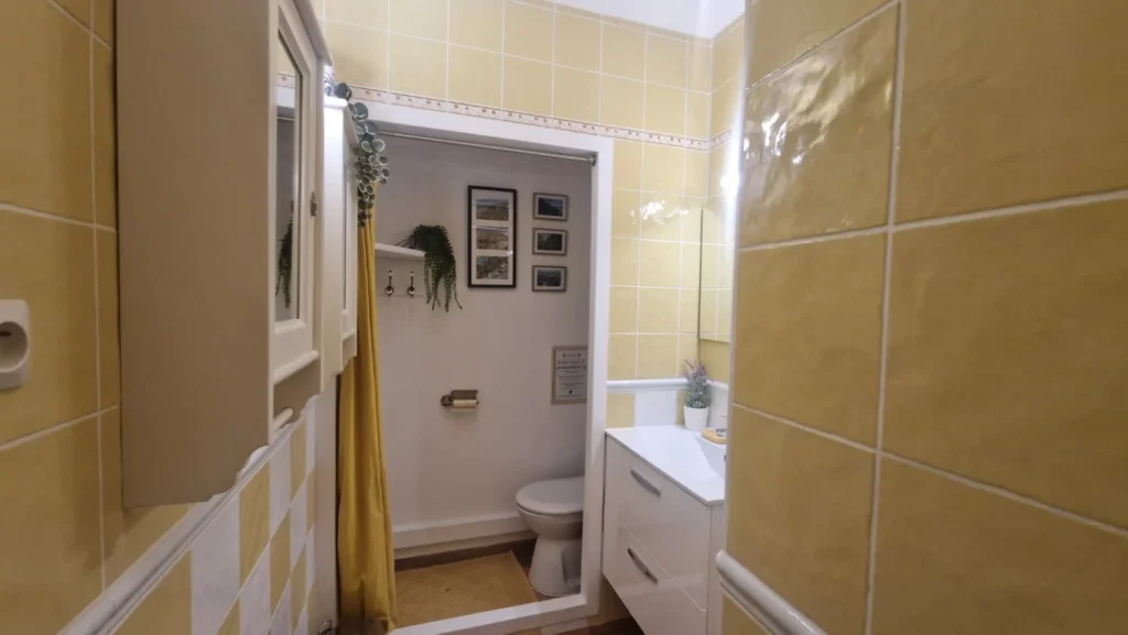 villa-overdon-salle-de-bain-douche-wc-decoration