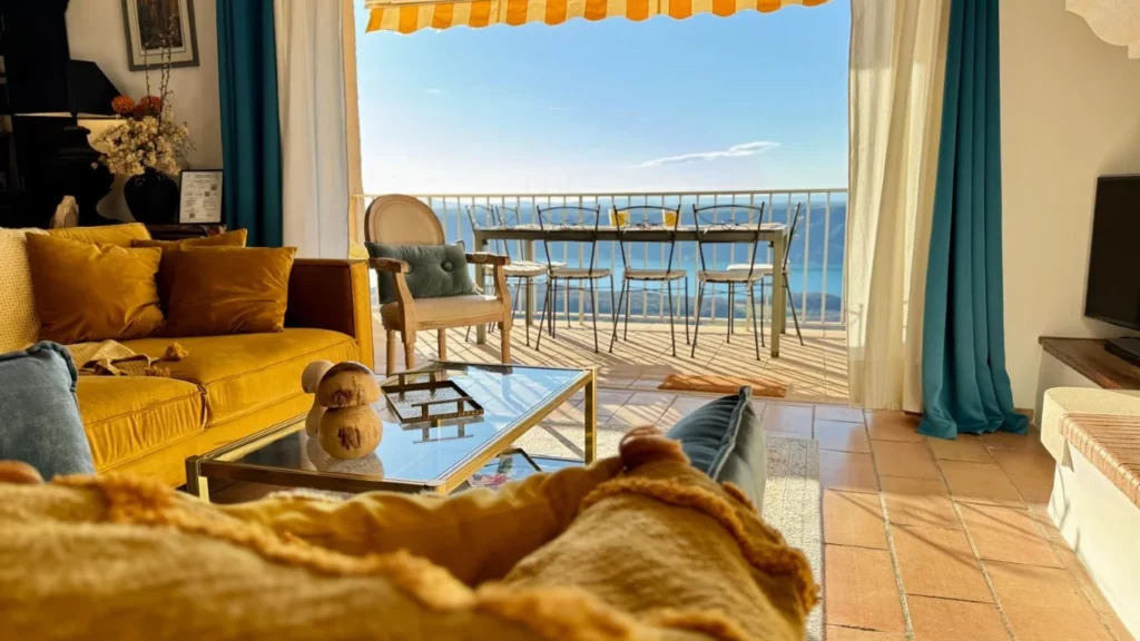 villa-overdon-salon-canape-vue-terrasse-lac